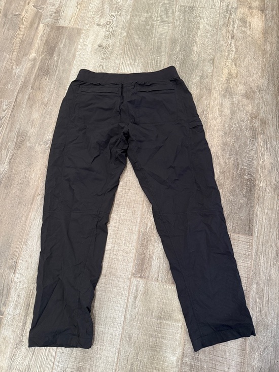 Lululemon Size XL Men's Black “cargo” Stretch Pants - Picture 5 of 9